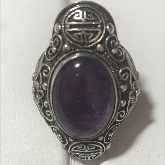 Vintage Amethyst Ring - Picture 3 of 5